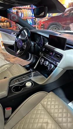 جنسس G70
